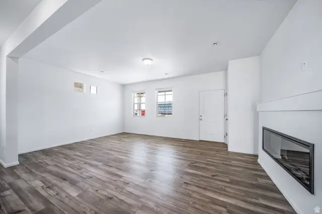 291 E Kanab Creek Dr, Saratoga Springs, UT 84045 - Image #3