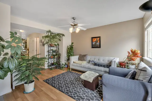 10553 S Sage Creek Rd W, South Jordan, UT 84009 - #3