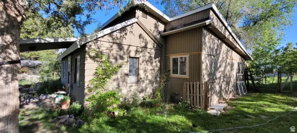 150 W 300 S, Parowan, UT 84761