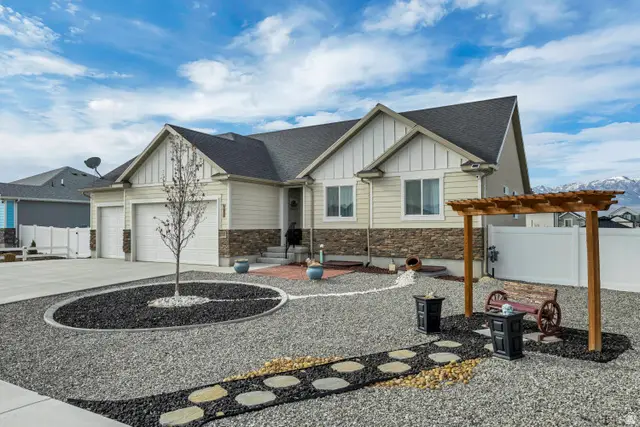 230 S Jodi Ln, Grantsville, UT 84029 - #3