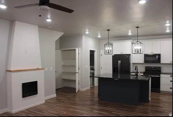 246 S Meadowbrook Ct, Saratoga Springs, UT 84045