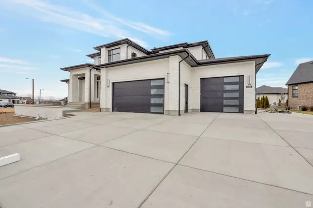 1566 W Pheasant Meadow Dr, Kaysville, UT 84037 - #3