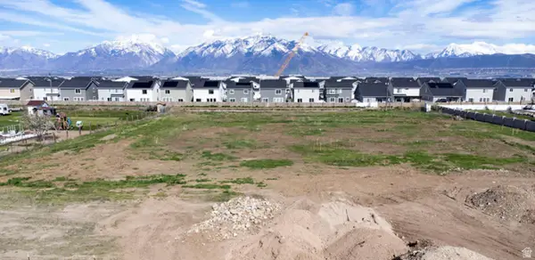 12732 S Harvest Haven Ln W #4, Riverton, UT 84096