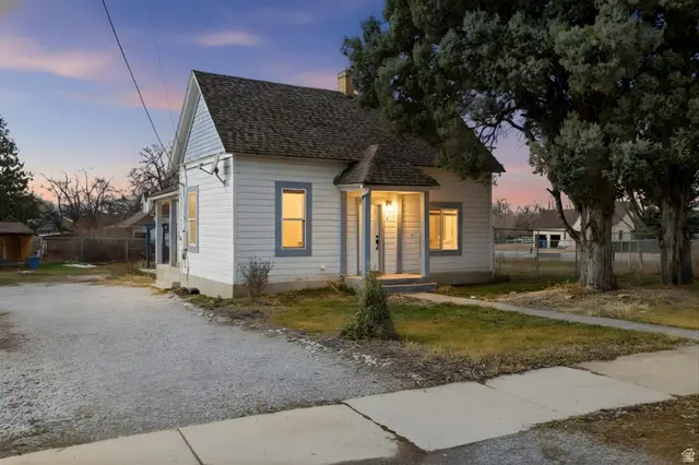 9 S 200 W, Smithfield, UT 84335 - #1