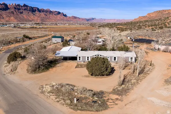 55 E Mount Peale Dr, Moab, UT 84532