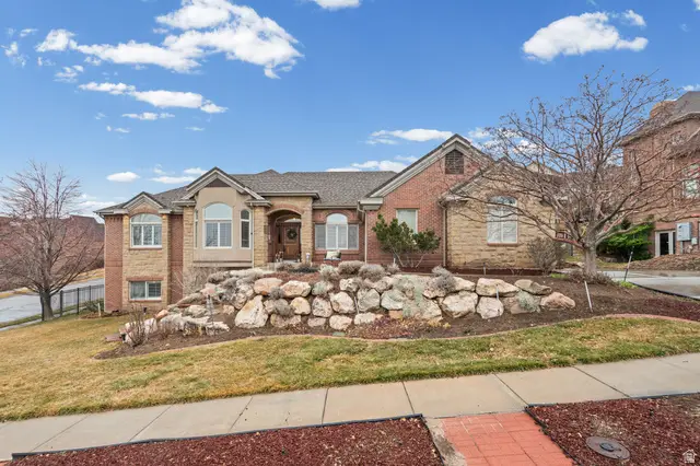 136 N Fairway Dr E, North Salt Lake, UT 84054 - Image #1