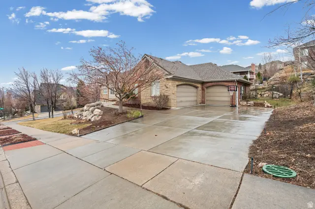 136 N Fairway Dr E, North Salt Lake, UT 84054 - Image #2