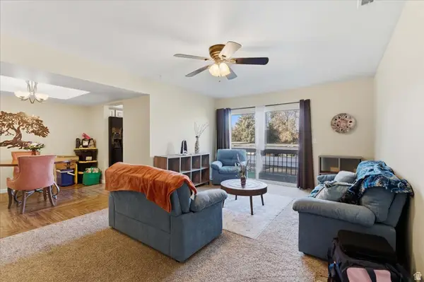 5809 S Waterbury Dr Dr #D, Salt Lake City, UT 84121