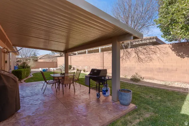 933 N Ocotillo Dr, Washington, UT 84780 - #2