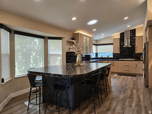 151 E Emilee Kaye Cir, Sandy, UT 84070 - Image #3