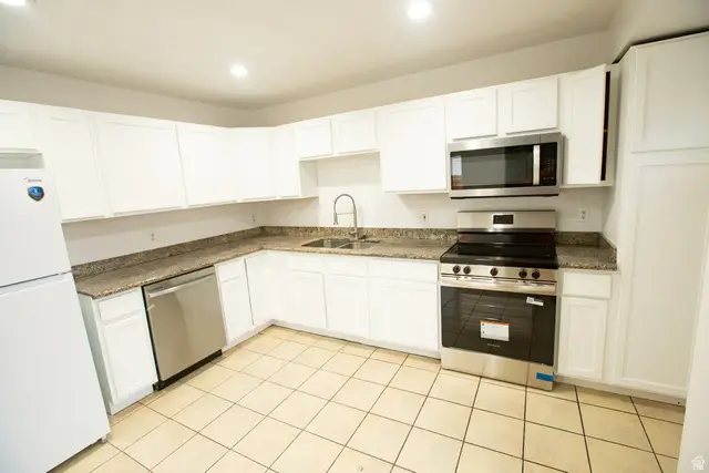 4361 W 5740 S, Kearns, UT 84118 - #3