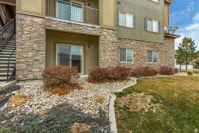 203 E Jordan Ridge Blvd N #204, Saratoga Springs, UT 84045 - #3
