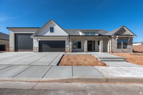 4936 S Lakefront Pl, Washington, UT 84780