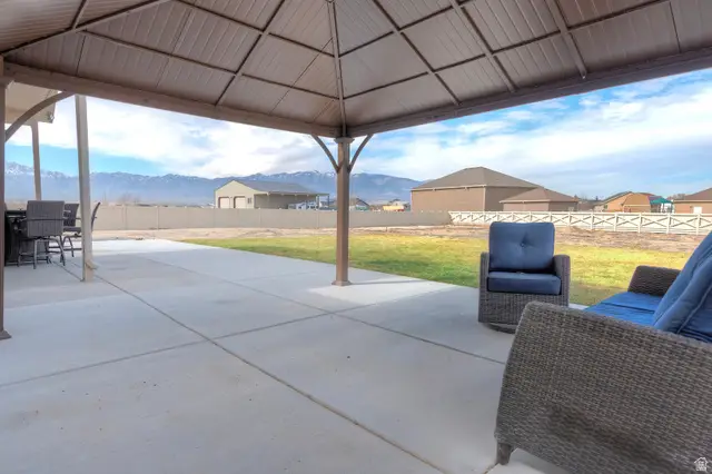 428 S Saddle Rd, Grantsville, UT 84029 - #3