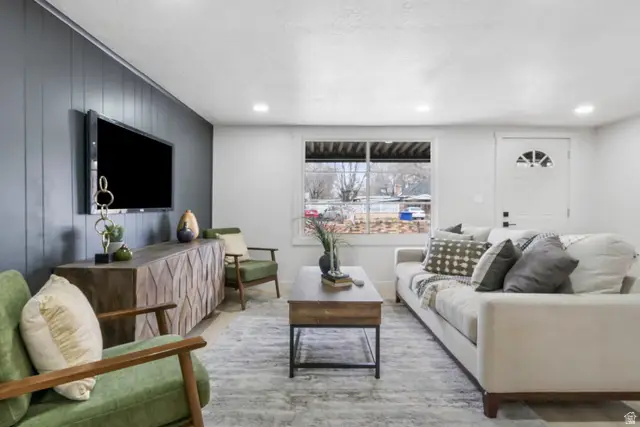 1597 W Stratford Ave, West Valley City, UT 84119 - #3