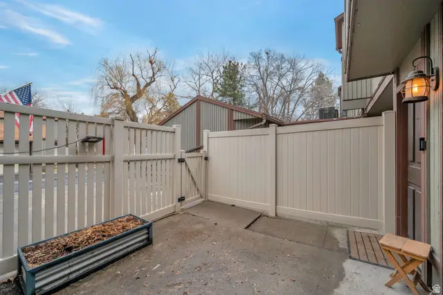 5504 S Willow Ln, Murray, UT 84107 - #2