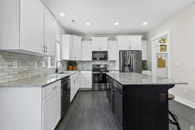 5091 E Flat Pass Way S, Eagle Mountain, UT 84005 - #3