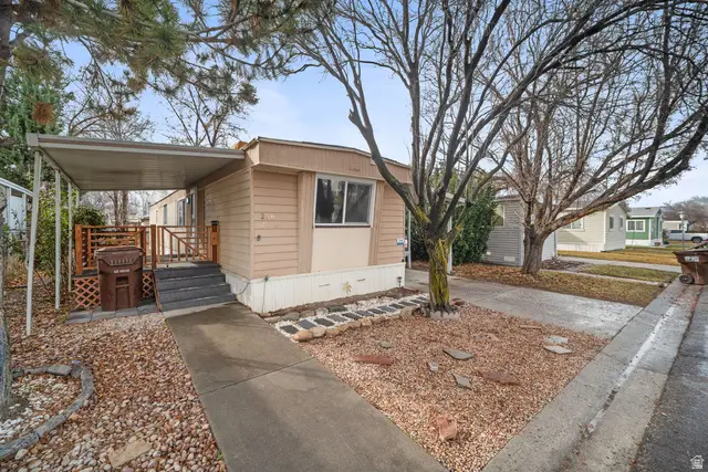 264 E Crescentwood Dr #256, Sandy, UT 84070 - #1