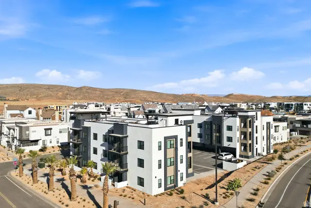 961 W Akoya Pearl Rd #300, Saint George, UT 84790 - #1
