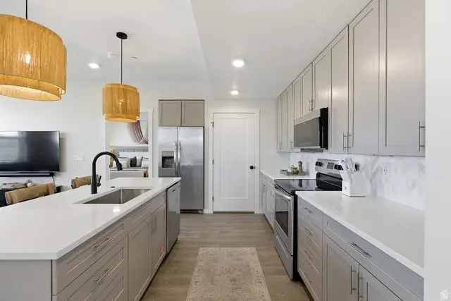 961 W Akoya Pearl Rd #300, Saint George, UT 84790 - #3