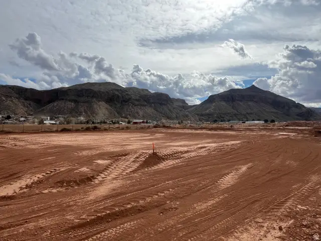 1915 S 920 W #39, Hurricane, UT 84737 - #3