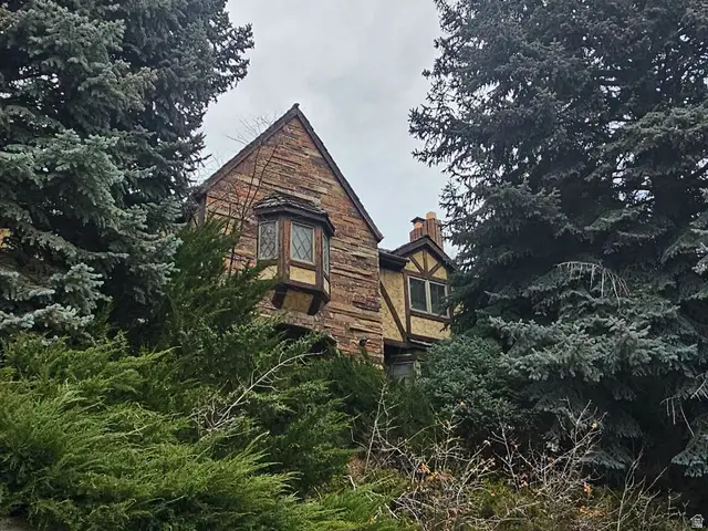 8085 S Mountain Oaks Cir, Cottonwood Heights, UT 84121 - #1