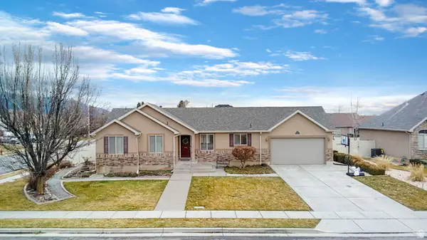 185 E 2100 N, North Ogden, UT 84414