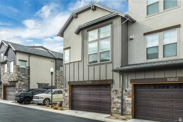 10556 S Sandy Sage Way, Sandy, UT 84070 - #2