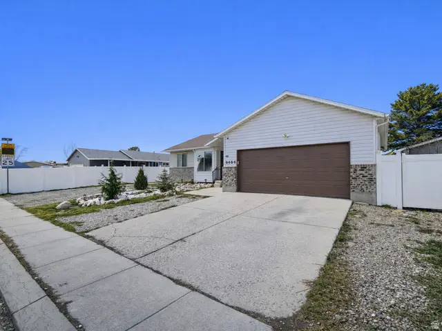 8464 S Meadowlark Ln, West Jordan, UT 84088 - #2