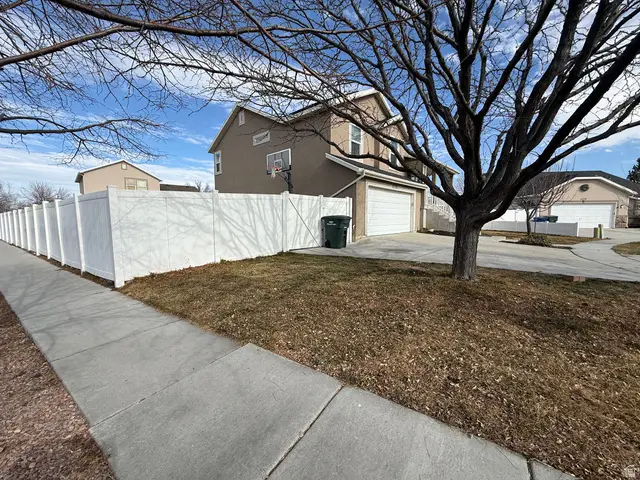 6724 W Hunter Wood Cir, West Valley City, UT 84128 - #3