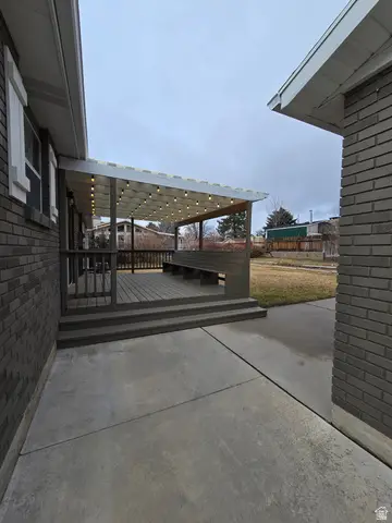 9457 S Fox Hunt Dr #49, Sandy, UT 84092 - #3