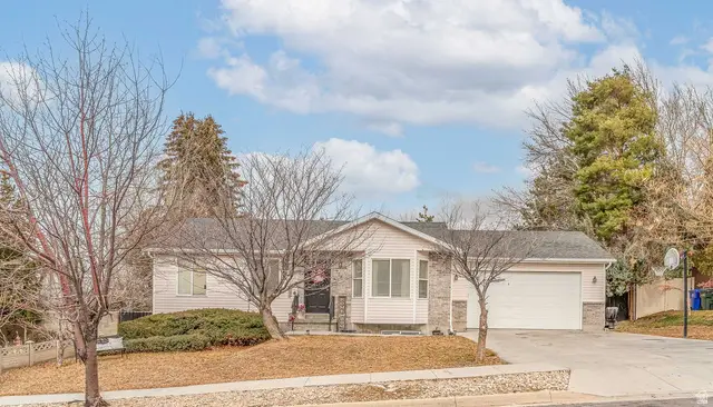 729 E Crestview Dr S, Tooele, UT 84074 - #1