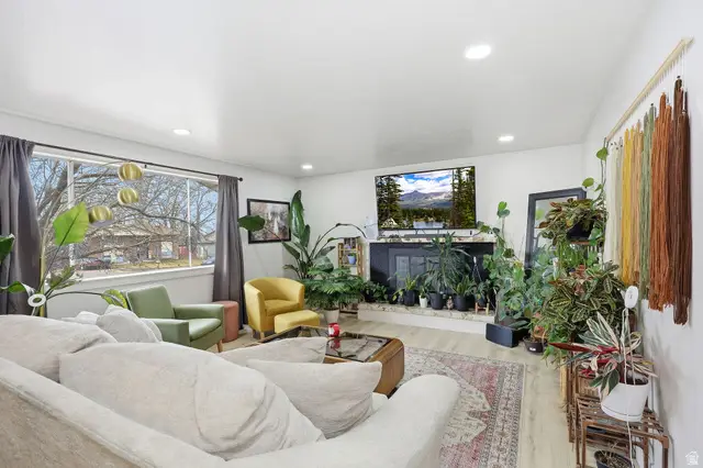 846 W 2600 N, Clinton, UT 84015 - #2