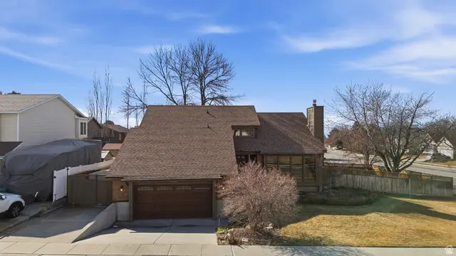 10286 S Edgecliff Dr, Sandy, UT 84092 - #1