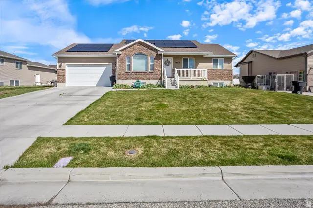 458 W 275 S, Tremonton, UT 84337 - #1
