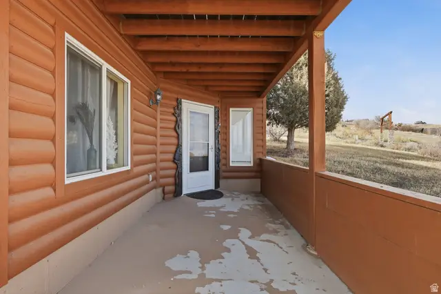 890 N Yarrow Cir W, Garden City, UT 84028 - #2