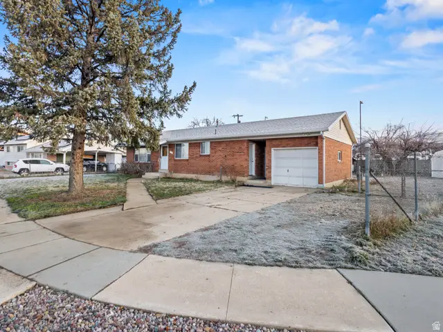 1744 Alfred Dr, Layton, UT 84041 - #3