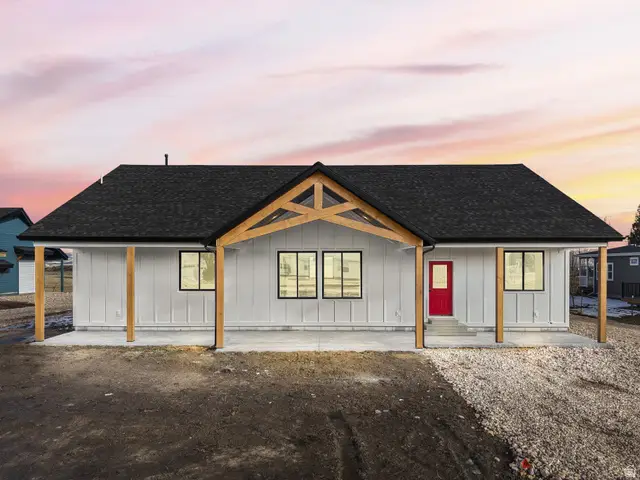 32 N 2nd St E, Paris, ID 83261 - #1