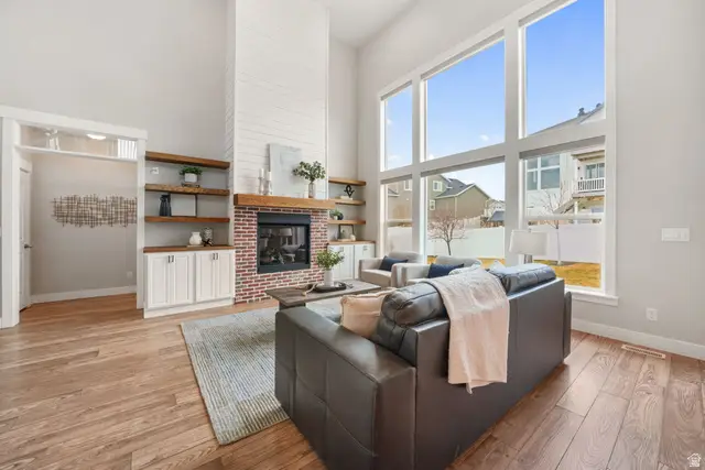 641 N Pinnacle Ln, Saratoga Springs, UT 84045 - #3