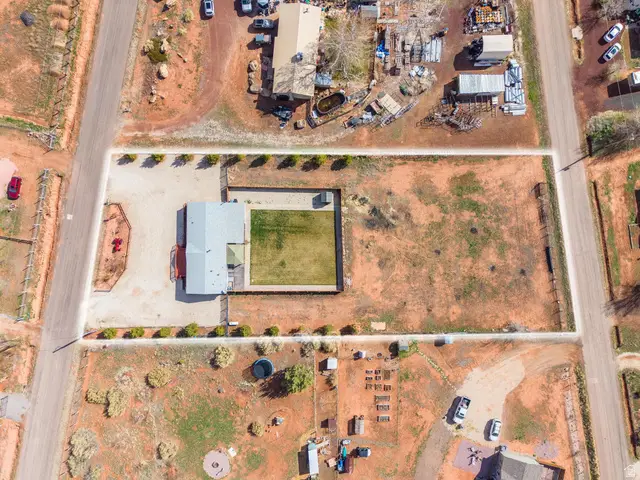 1363 N Rome Way, Apple Valley, UT 84737 - #3