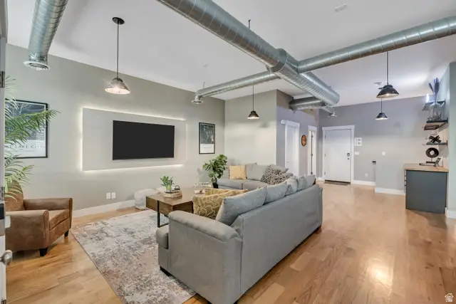 748 N 300 W, Salt Lake City, UT 84103 - #2