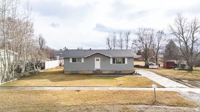 282 W 100 S, Smithfield, UT 84335 - #1