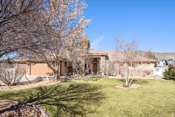 1112 W Sapphire, Diamond Valley, UT 84770