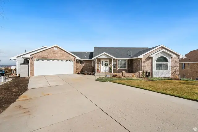 373 S Sunny Hill Cir, Payson, UT 84651 - #2