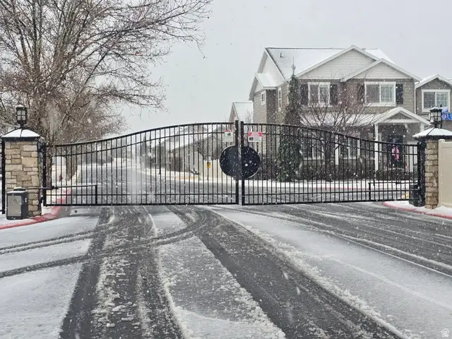 10339 S Cold Moon Pl, South Jordan, UT 84095 - #1