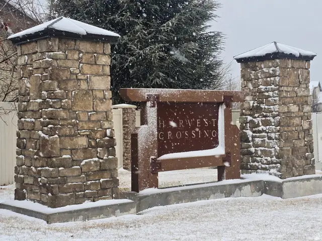 10339 S Cold Moon Pl, South Jordan, UT 84095 - #3