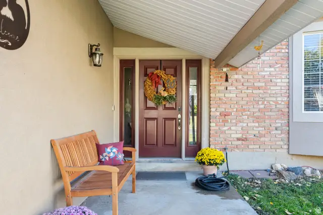 2170 E Borg Ct, Sandy, UT 84092 - #3