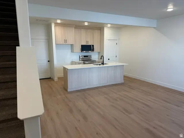 256 W 690 N, Smithfield, UT 84335 - #2