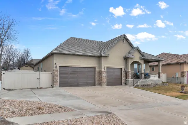 1391 S Canyon View Dr, Saratoga Springs, UT 84045 - #3