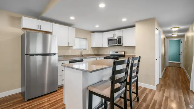 11265 S Crescent Park Cir E, Sandy, UT 84094 - #3